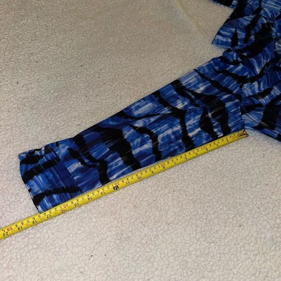 Chicos Zenergy Zipper Jacket Blue Black Pattern Size 2 (Large) EUC - Picture 12 of 13